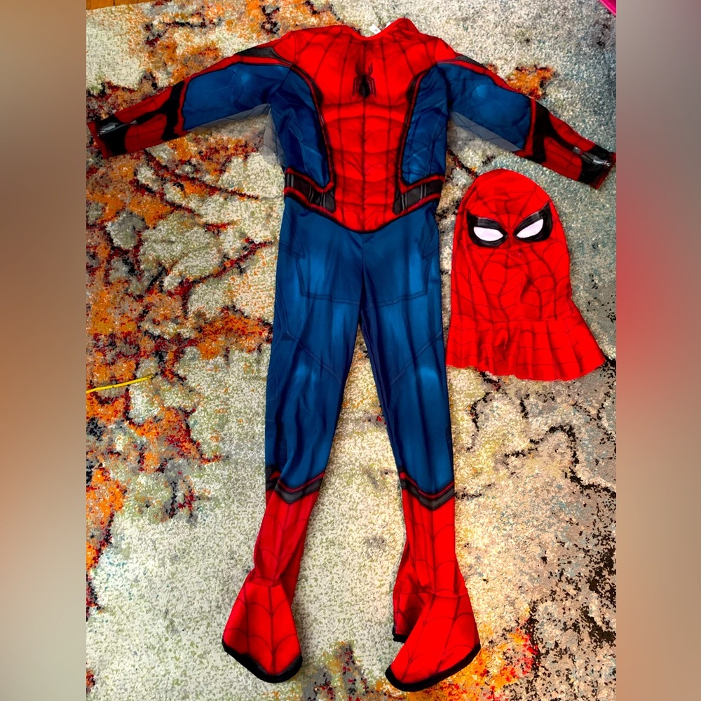 Marvel kids Spider-Man costume with muscles, and mask/cap Halloween costume